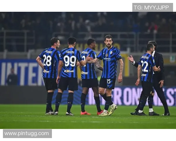 意甲焦点战巴萨平国米神奇扑救引发转会热议