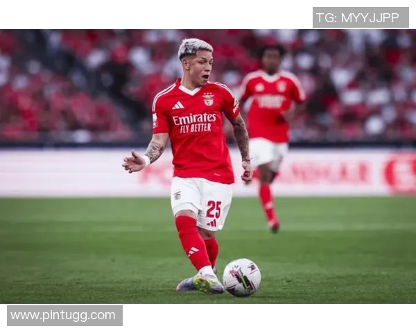 欧冠激战切尔西与本菲卡互交白卷补时瞬间引发全场狂欢点评分析