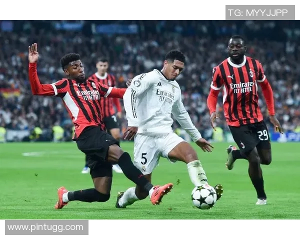 世界杯精彩对决AC米兰大胜曼城五球狂潮引爆全场激情时刻