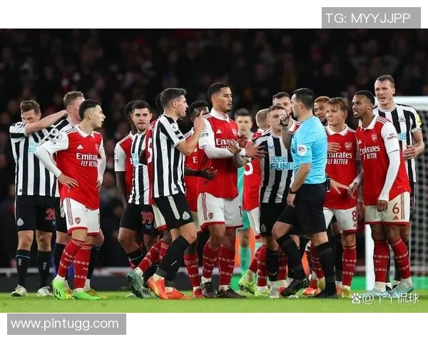 英超精彩对决AC米兰大胜阿森纳五球狂潮引发全场沸腾 英超精彩对决AC米兰大胜阿森纳五球狂潮引发全场沸腾